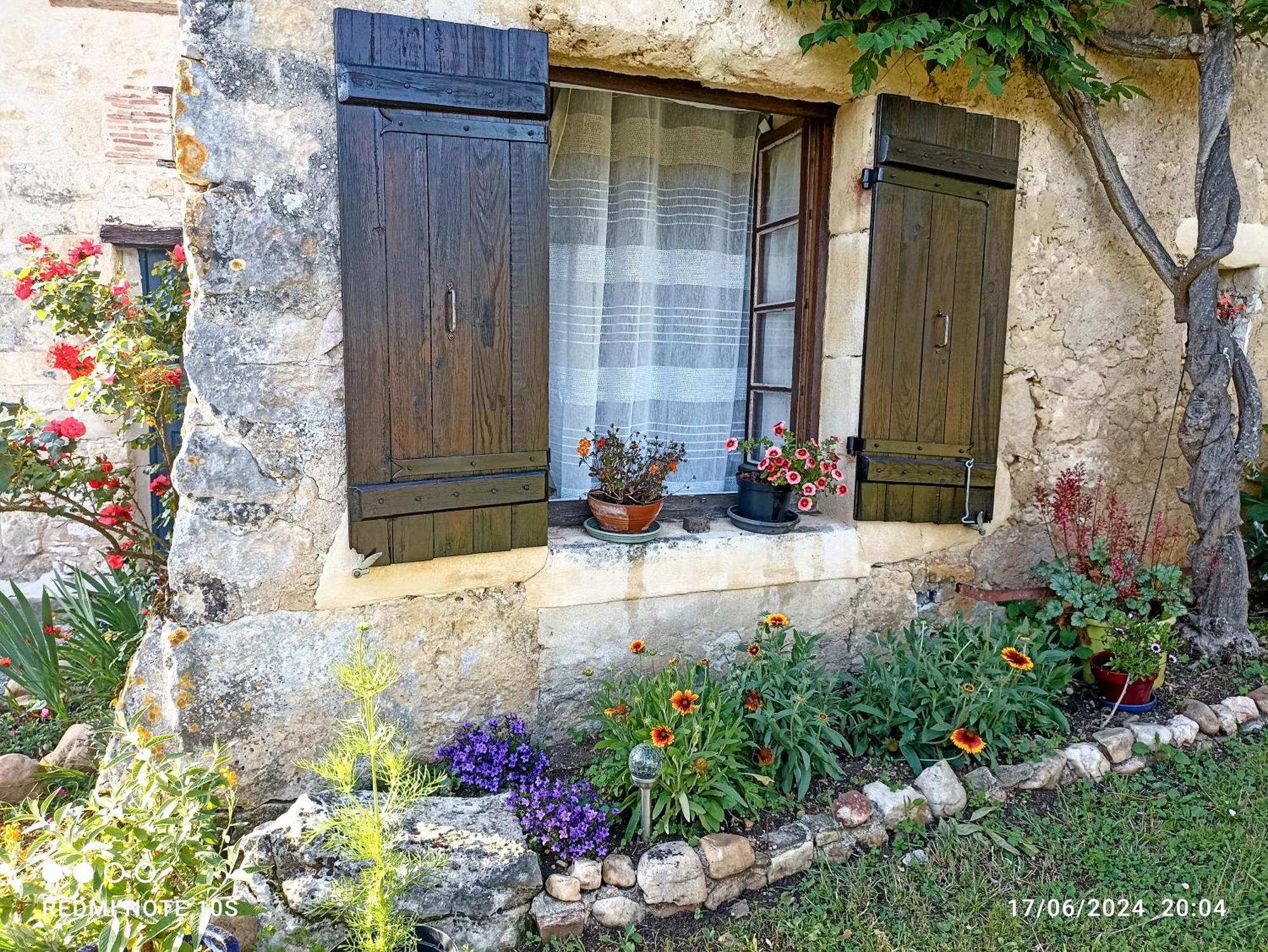 Hébergement de vacances Cosy En Pleine Nature Dans Maison En Pierre Avec Piscine Et Wifi *