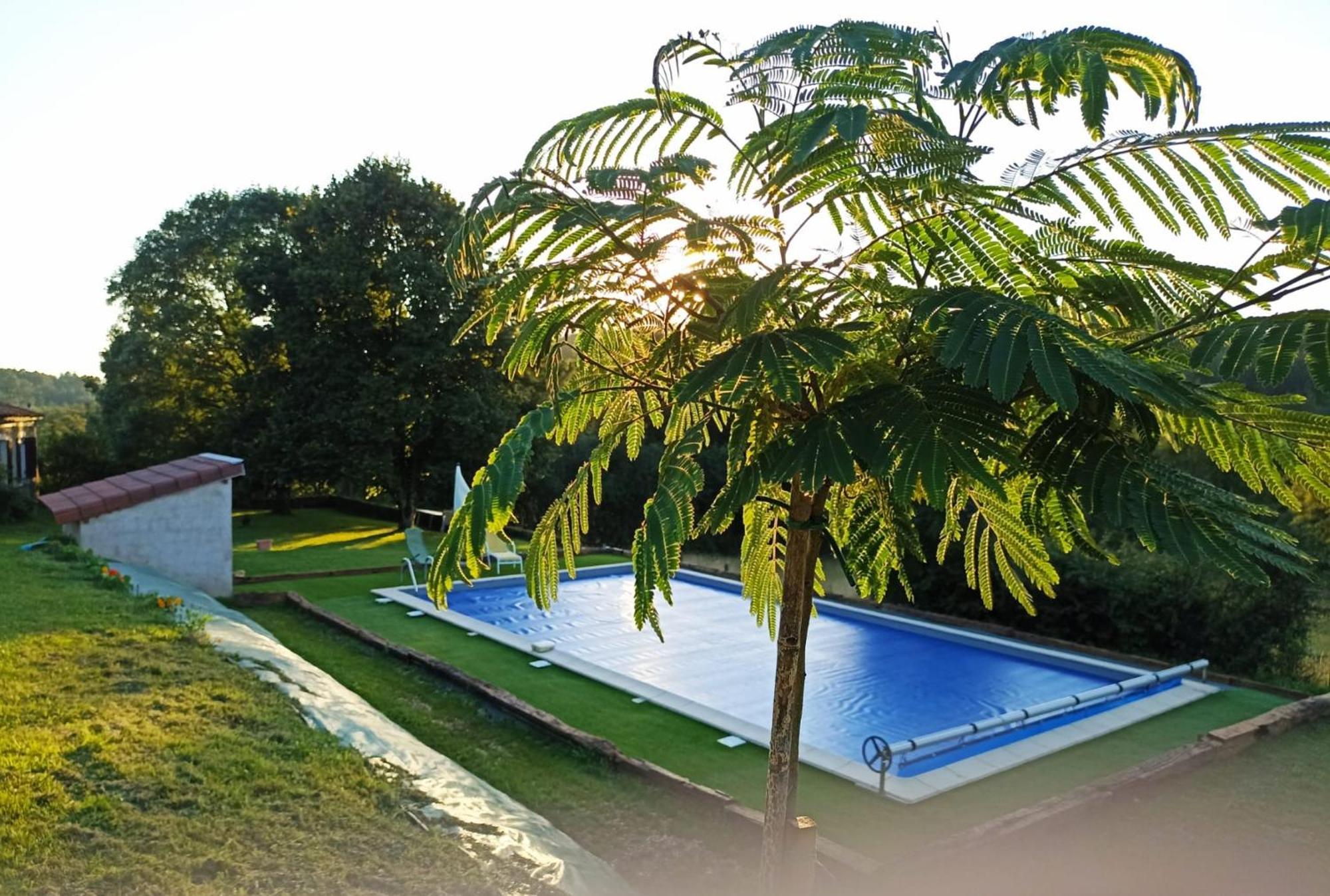 Hébergement de vacances Cosy En Pleine Nature Dans Maison En Pierre Avec Piscine Et Wifi