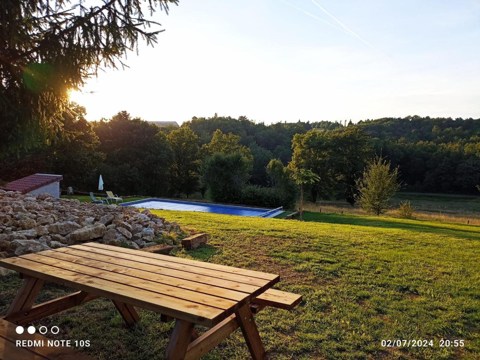 Hébergement de vacances Cosy En Pleine Nature Dans Maison En Pierre Avec Piscine Et Wifi